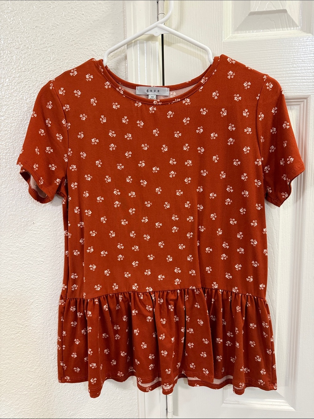 gaze Rust Floral Peplum Short Sleeve Top